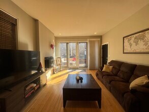 1308 N Bosworth Ave in Chicago, IL - Building Photo - Building Photo