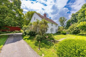 73 Westledge Rd in Simsbury, CT - Building Photo - Building Photo