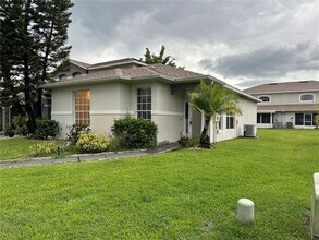 14572 Laguna Beach Cir in Orlando, FL - Building Photo - Building Photo