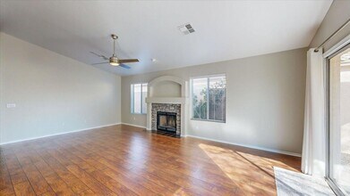 12831 S 45th St in Phoenix, AZ - Building Photo - Building Photo