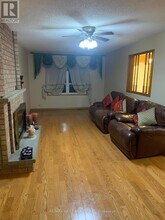 18 David Dr in Toronto, ON - Building Photo - Building Photo