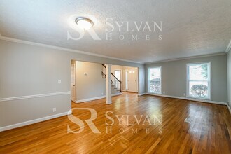 2633 Ashworth Cir in Snellville, GA - Building Photo - Building Photo