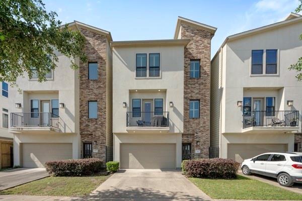3304 McKinney St in Houston, TX - Building Photo