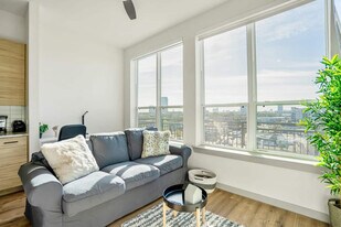 1111 Shepherd Dr in Houston, TX - Building Photo