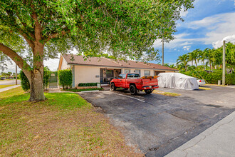 1495 SW 2nd Ave in Pompano Beach, FL - Building Photo - Building Photo