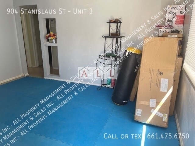 904 Stanislaus St in Maricopa, CA - Building Photo - Building Photo