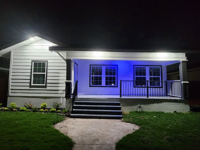 945 E Drexel Ave in San Antonio, TX - Building Photo - Building Photo