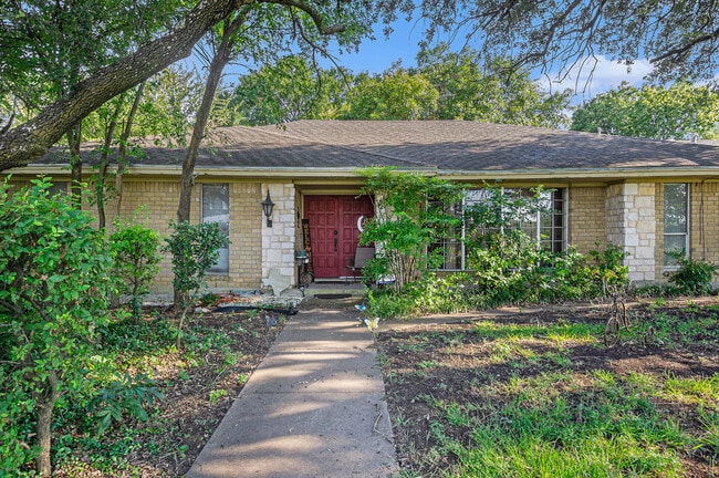 1200 E Franklin St in Hillsboro, TX - Building Photo - Building Photo