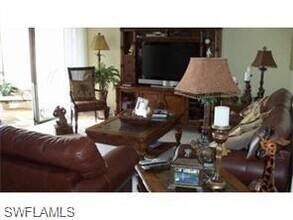 661 Windsurf Ln-Unit -A-103 in Naples, FL - Building Photo - Building Photo