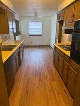 212 E Willow Pl in Yukon, OK - Building Photo - Building Photo