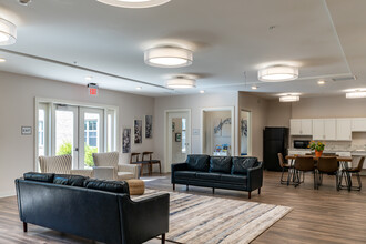 Center City Lofts in Midland, MI - Foto de edificio - Interior Photo