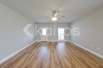 13742 Willowmore Dr in Denham Springs, LA - Building Photo - Building Photo