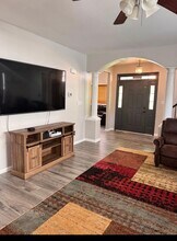 5519 Southern Cross Ave in Raleigh, NC - Foto de edificio - Building Photo