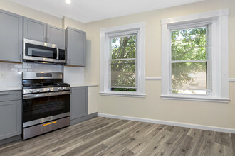 20 Montfern Ave, Unit 1 in Boston, MA - Building Photo - Building Photo