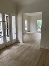 205 S Arnaz Dr in Beverly Hills, CA - Building Photo - Building Photo