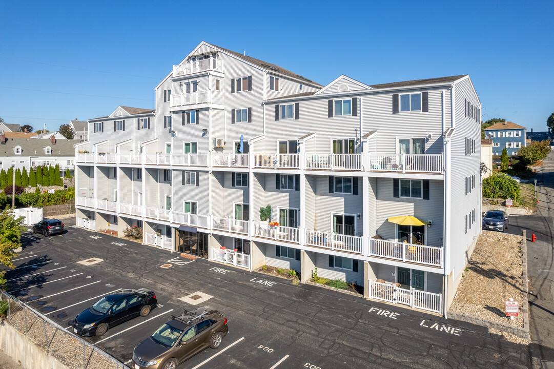 Summit Avenue Condominiums in Beverly, MA - Building Photo