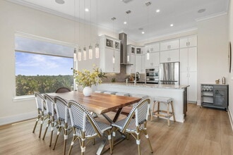 3538 N Ocean Shore Blvd in Palm Coast, FL - Foto de edificio - Building Photo