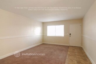 960 Twining Ave in San Diego, CA - Building Photo - Building Photo