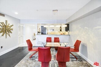 1319 N Detroit St in Los Angeles, CA - Building Photo - Building Photo