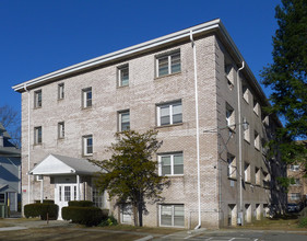 Essex House in West Haven, CT - Foto de edificio - Building Photo