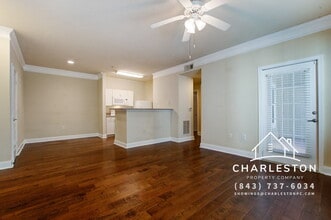 1300 Park W Blvd in Mount Pleasant, SC - Building Photo - Building Photo