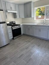 8424 Ramsgate Ave in Los Angeles, CA - Building Photo - Building Photo
