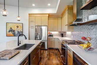 1186 Saratoga Ave in Steamboat Springs, CO - Foto de edificio - Building Photo