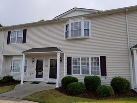 2136 Flagstone Ct in Greenville, NC - Building Photo