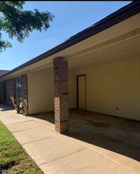 5323 Raindrop Ln in Amarillo, TX - Foto de edificio - Building Photo