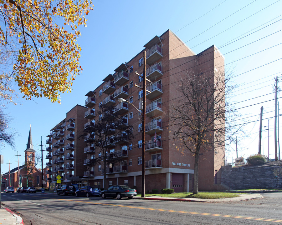 Walnut Towers in Hagerstown, MD - Building Photo