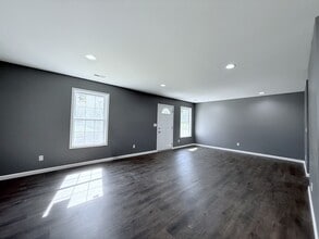 539 E Vine St in Sullivan, MO - Building Photo - Building Photo