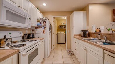3026 Santa Barbara Blvd in Cape Coral, FL - Building Photo - Building Photo