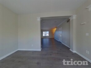 1208 Ballina Way in Charlotte, NC - Foto de edificio - Building Photo