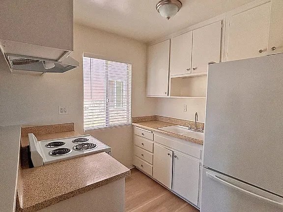 property at 2118 Broden St