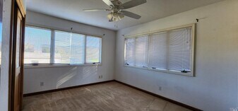 5188 Gordon Valley Rd in Fairfield, CA - Building Photo