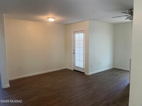 5751 N Kolb Rd in Tucson, AZ - Building Photo - Building Photo