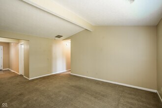 7114 Elias Cir in Indianapolis, IN - Building Photo - Building Photo