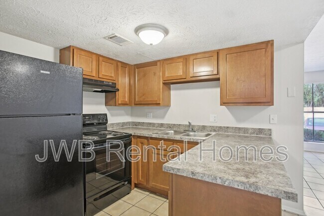 7201 Arlington Expy in Jacksonville, FL - Building Photo - Building Photo