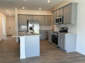 612 Blue Sky Blvd in Acworth, GA - Building Photo - Building Photo