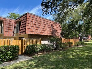 2713 4th Ct in Palm Harbor, FL - Building Photo - Building Photo