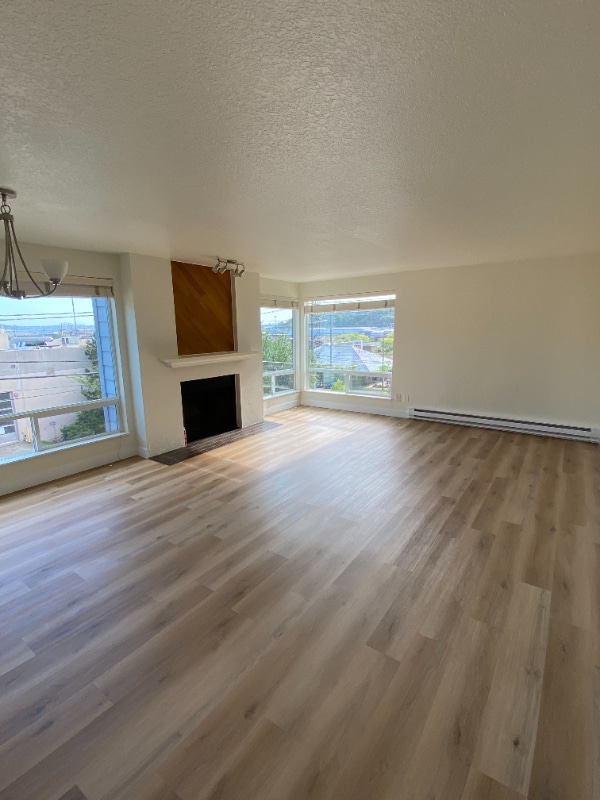 property at 1404 W Boston St