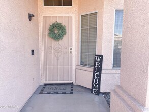 1077 W Olive Ave in Gilbert, AZ - Building Photo - Building Photo