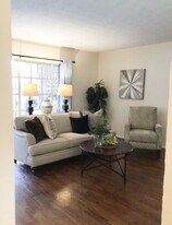 5201 ATLANTIC Blvd in Jacksonville, FL - Building Photo