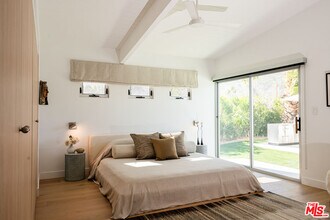 922 E Anza Dr in Palm Springs, CA - Building Photo - Building Photo