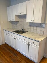 2395 Main St, Unit 2395 in Bridgeport, CT - Building Photo - Building Photo