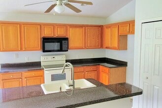 3046 Bay Laurel Cir N in Kissimmee, FL - Building Photo - Building Photo