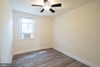 401 PLEASANT St photo'