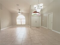 309 SE 18th Terrace in Cape Coral, FL - Foto de edificio - Building Photo