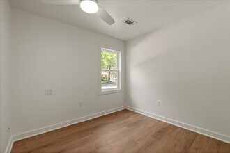 14 Twin Lakes Rd in Beaufort, SC - Building Photo - Building Photo