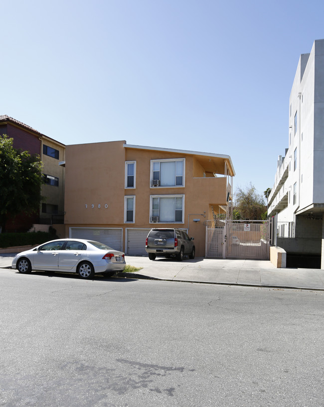 3980 Ingraham St in Los Angeles, CA - Foto de edificio - Building Photo